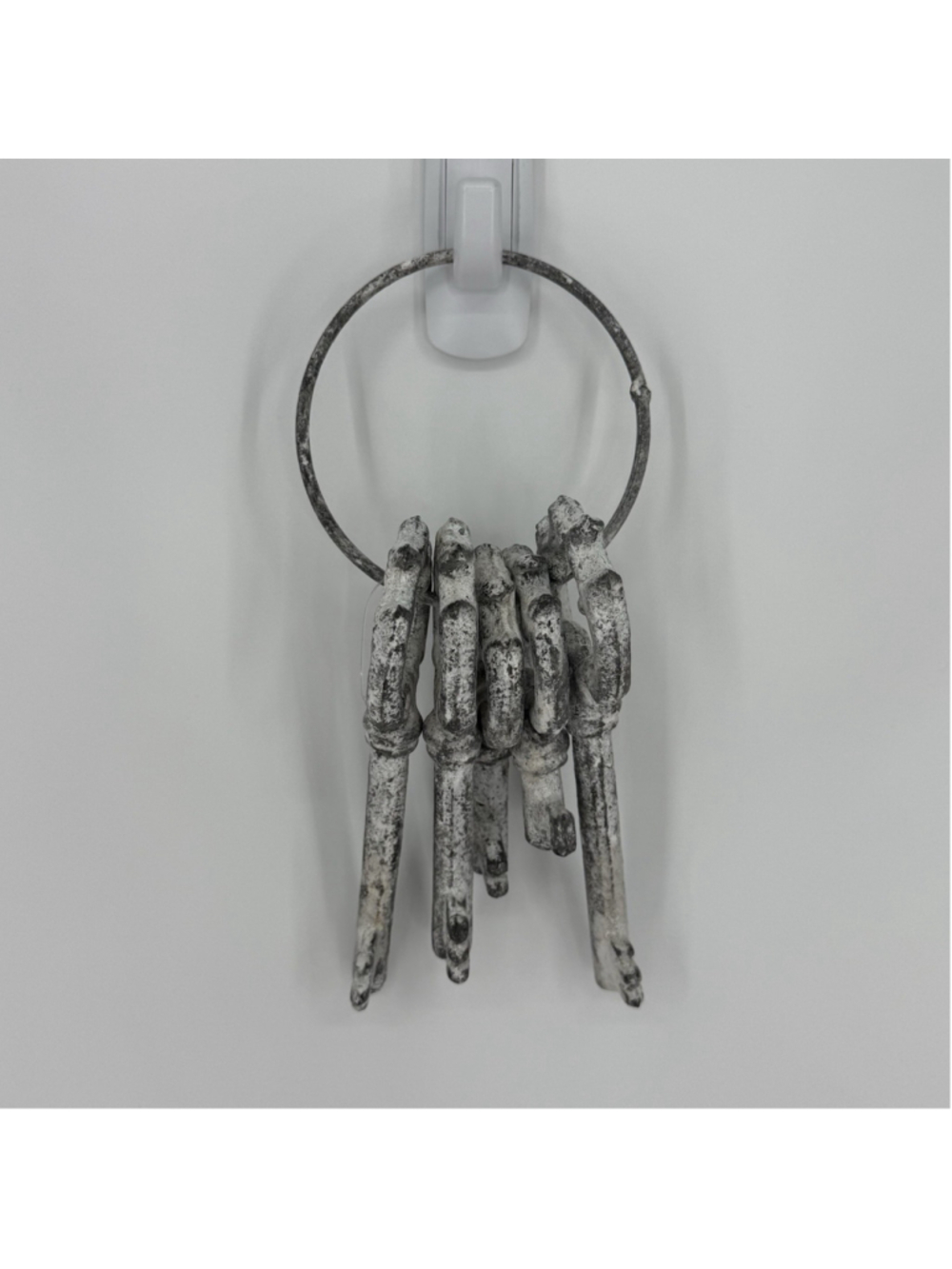 Cast Iron Weathered Skeleton Keys Set Rustic Jail Prop Decorative